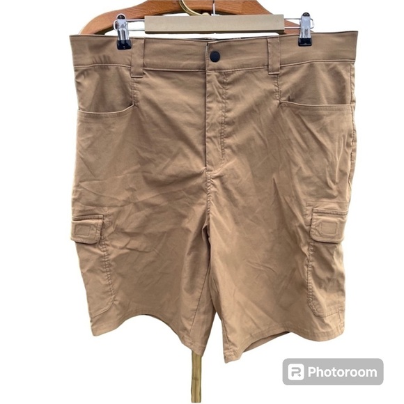 ORVIS ~ Men’s Brown Nylon Outdoor Fishing Cargo Shorts - Picture 1 of 8